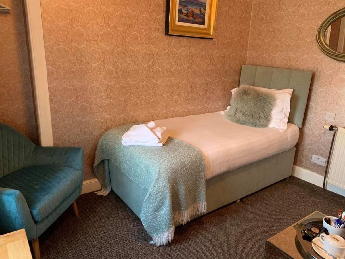 No. 1 Charlotte Street Hotel Port Ellen Eksteriør billede